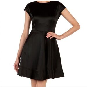 Ted Baker Silk Haydaa Cap Sleeve Full Skirt Dress Sz 3US 8 Lined Black Fit Flare